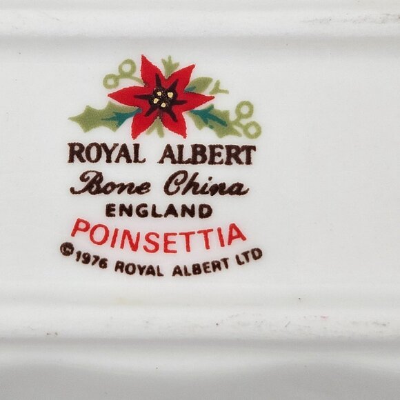 Royal Albert Mint Tray Bone China Poinsettia Floral Rectangular England 1976 - Picture 2 of 10